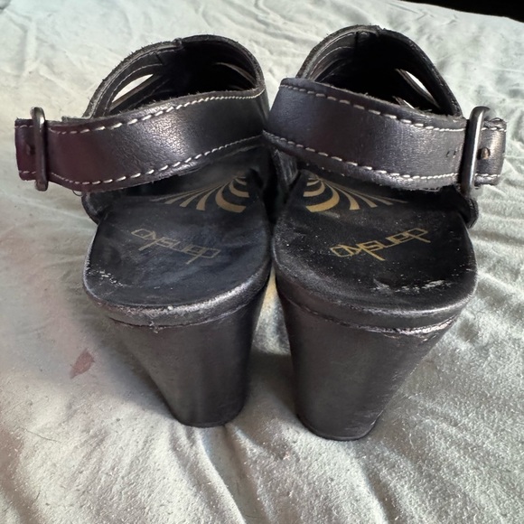 Dansko Rowena Leather Clog Sandals Black Studded Heels Size 38 - Picture 3 of 6